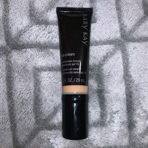 Mary Kay CC Cream in “Medium to Deep”